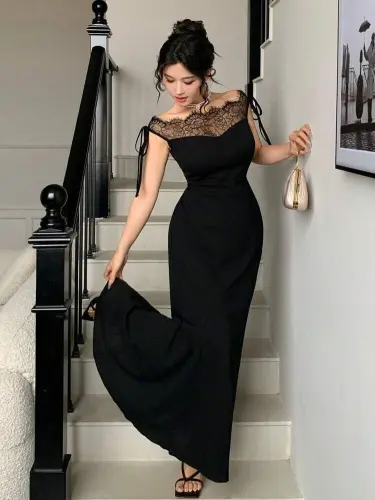 Kadın Göğüs Ve Yakası Dantel Detaylı Kayık Yaka Görünümlü Uzun Ithal Krep Elbise - 5