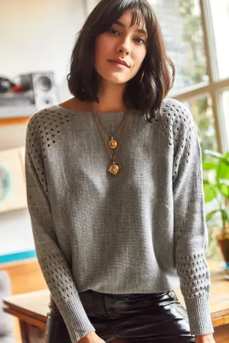 Kadın Gri Ajurlu Yarasa Oversize Triko Kazak-Gri - 3