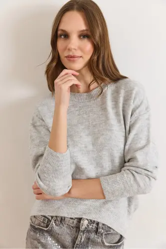 Kadın Gri Altı Oval Bisiklet Yaka Basic Triko Kazak KZK-19000914-Gri 