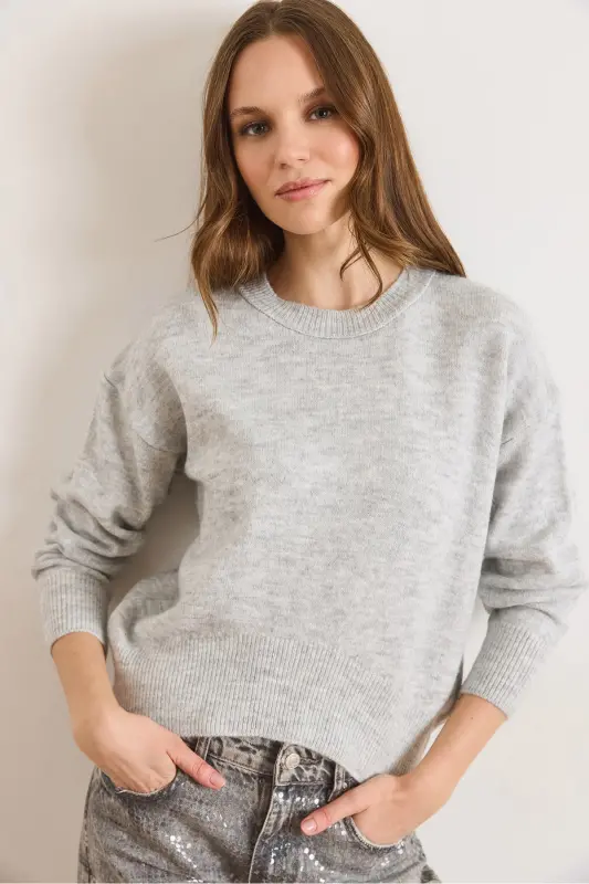 Kadın Gri Altı Oval Bisiklet Yaka Basic Triko Kazak KZK-19000914-Gri - 4