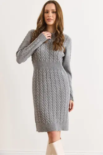 Kadın Gri Beli Bantlı Yırtmaçlı Saç Örgü Mini Elbise ELB-19002289-Gri 