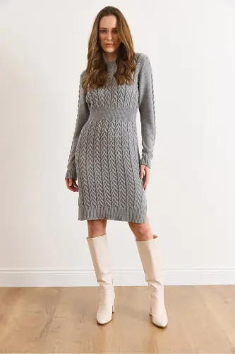 Kadın Gri Beli Bantlı Yırtmaçlı Saç Örgü Mini Elbise ELB-19002289-Gri - OLALOOK (1)