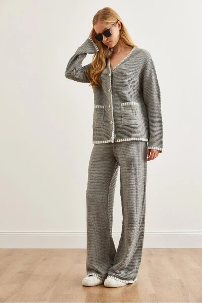 Kadın Gri Biye Detaylı Üst Hırka Alt Pantolon Triko Takım TKM-19000305-Gri - 3