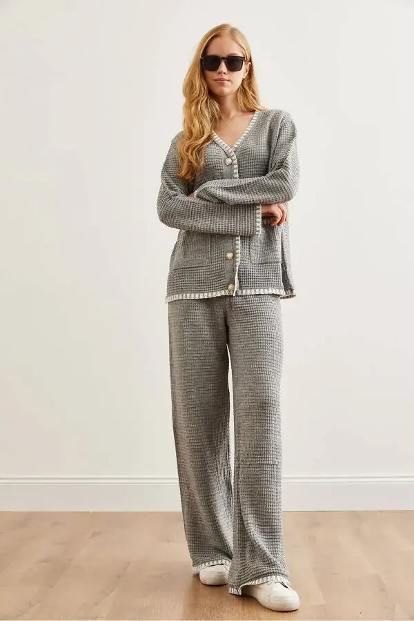 Kadın Gri Biye Detaylı Üst Hırka Alt Pantolon Triko Takım TKM-19000305-Gri - 5