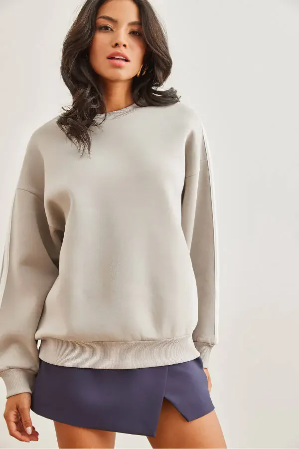 Kadın Gri Kol Şeritli Şardonlu Kalın Sweatshirt SWT-19000688-Gri - 1