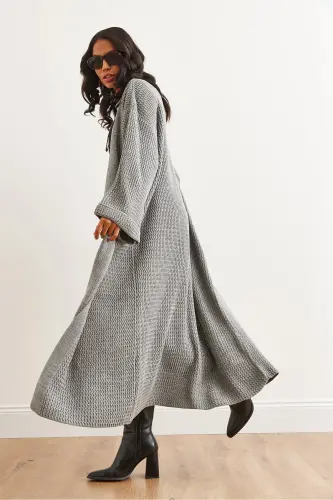 Kadın Gri Manşeti Katlamalı Maxi Triko Hırka HRK-19000297-Gri - 2