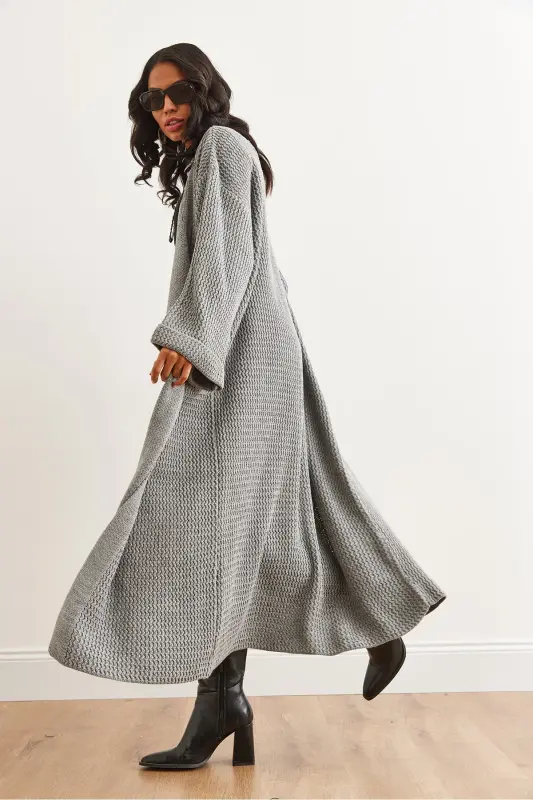 Kadın Gri Manşeti Katlamalı Maxi Triko Hırka HRK-19000297-Gri - 2