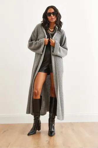 Kadın Gri Manşeti Katlamalı Maxi Triko Hırka HRK-19000297-Gri - 4