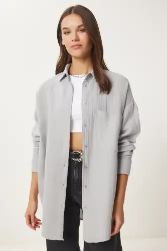 Kadın Gri Oversize Basic Müslin Gömlek MX00150-Yağ Yeşili - HAPPINESS İSTANBUL (1)