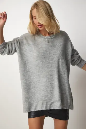 Grauer Oversize-Strickpullover für Damen PN00054 - Grau - 1