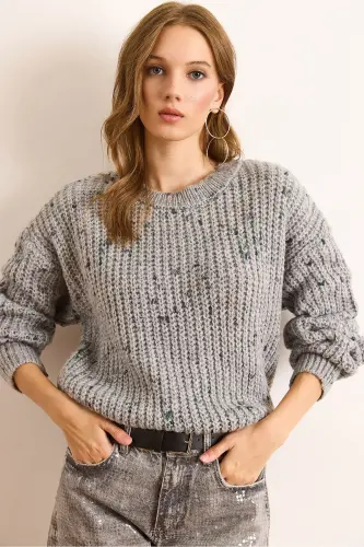 Kadın Gri Renk Detaylı Yumuşak Detaylı Oversize Triko Kazak KZK-19000862-Gri - 4