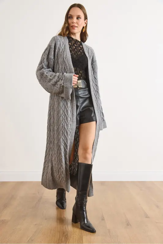 Kadın Gri Saç Örgü Manşet Katlamalı Maxi Triko Hırka HRK-19000327-Gri - 3