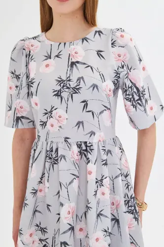 Kadın Gri Sıfır Yaka Arkası Fermuarlı Karpuz Kol Beli Büzgülü Elbise ARM-25Y001009-Gri - ARMONIKA (1)