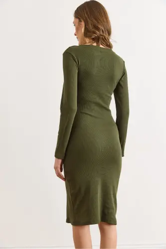 Kadın Haki Düğme Detaylı Yırtmaçlı Midi Esnek Elbise ELB-19002256-Haki - 4