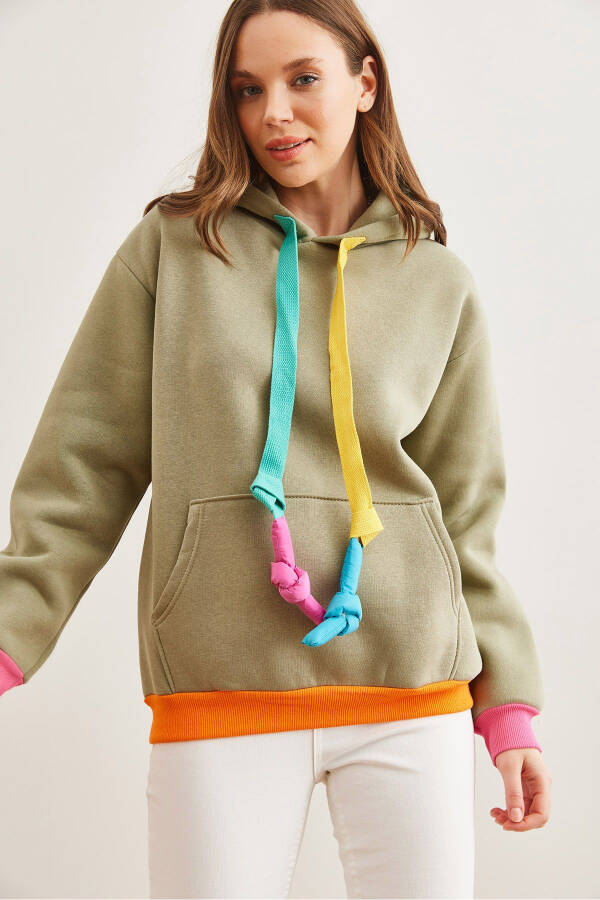 Kadın Haki Kapüşonlu Bağcık Detaylı Şardonlu Sweatshirt SWT-19000710-Haki - 3