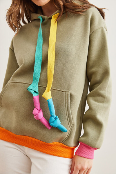 Kadın Haki Kapüşonlu Bağcık Detaylı Şardonlu Sweatshirt SWT-19000710-Haki - 6