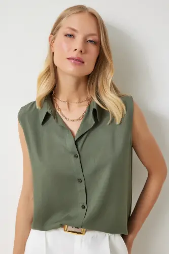 Kadın Haki Kolsuz Viskon Gömlek TO00129-Haki - HAPPINESS İSTANBUL (1)