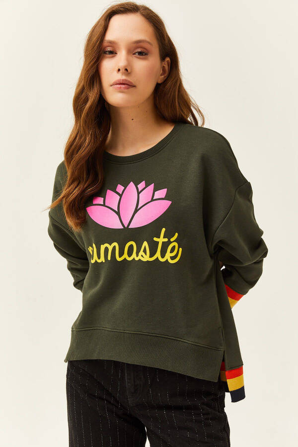 Kadın Haki Nameste Baskılı Premium Şerit Detaylı Kalın Sweatshirt SWT-19000640 - Haki - 2