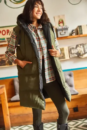 Kadın Haki Siyah Çift Taraflı Dolgulu Kapüşonlu Dokuma Yelek YLK-19000013-Haki Siyah - 5