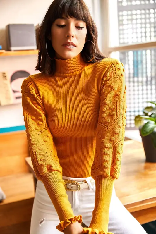 Kadın Hardal Kol Detaylı Dik Yaka Fitilli Triko Kazak KZK-19000383-Hardal - OLALOOK