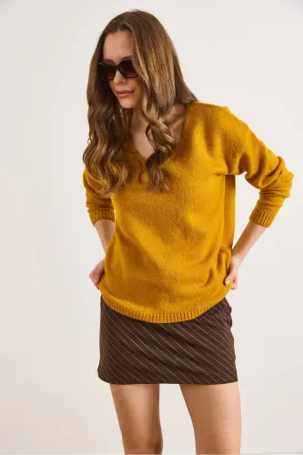 Kadın Hardal V Yaka Yumuşak Dokulu Triko Kazak KZK-19000598-Hardal - 2