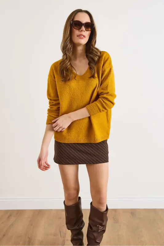 Kadın Hardal V Yaka Yumuşak Dokulu Triko Kazak KZK-19000598-Hardal - 6