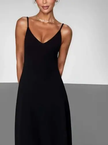 Kadın Ip Askılı V Yakalı Sırttan Derin Dekolte Detaylı Uzun Janjan Krep Elbise - 3