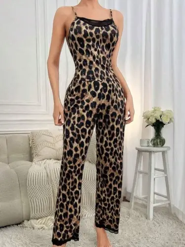 Kadın Ip Askılı Yakası Dantelli Bluz Ve Pijama Sandy Ikili Takım - 3