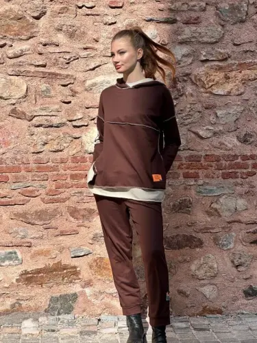 Kadın Kahve Kapşonlu Etek Ucu Detay Arma Ters Dikiş Gorunumlu Ikili Takım - BÜYÜKBEDENIZ (1)