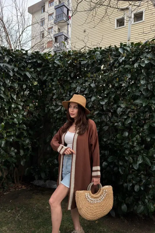 Kadın Kahve Müslin Kumaş, Hasır Şerit Detaylı Salaş Kimono Ceket - KAHVE - 5