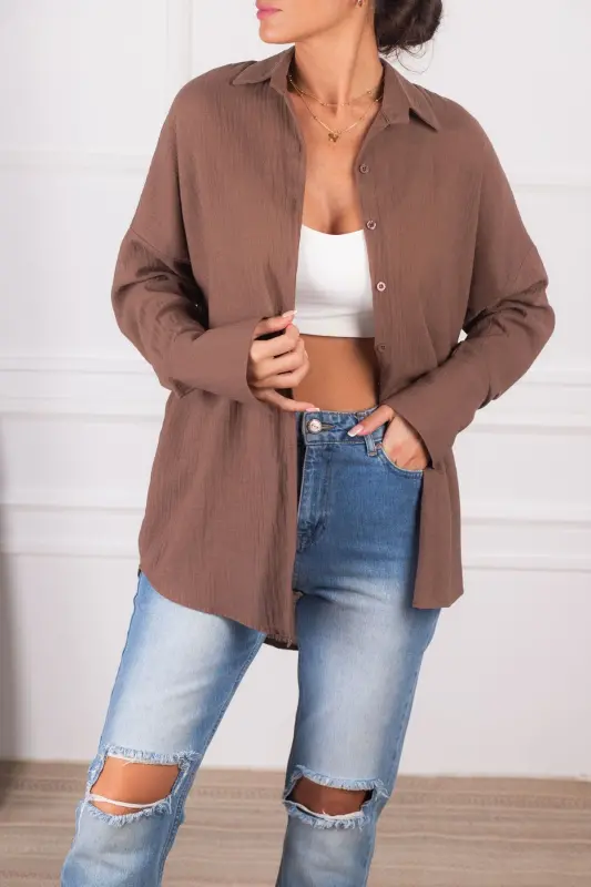Kadın Kahve Oversize Dokulu Keten Görünümlü Geniş Manşetli Gömlek ARM-24K001001-Kahve - 1