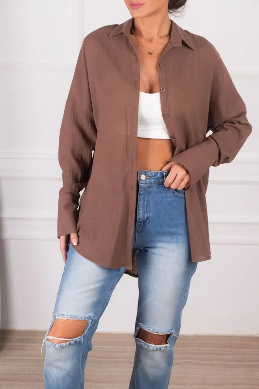 Kadın Kahve Oversize Dokulu Keten Görünümlü Geniş Manşetli Gömlek ARM-24K001001-Kahve - 2