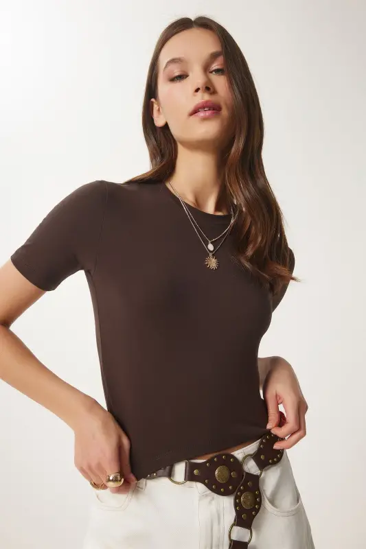 Kadın Kahverengi Bisiklet Yaka Crop T-Shirt UB00064 - Kahverengi - 3