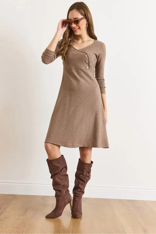 Kadın Kahverengi Düğme Detaylı Kruvaze Midi Çan Elbise ELB-19002031-Kahverengi - 2