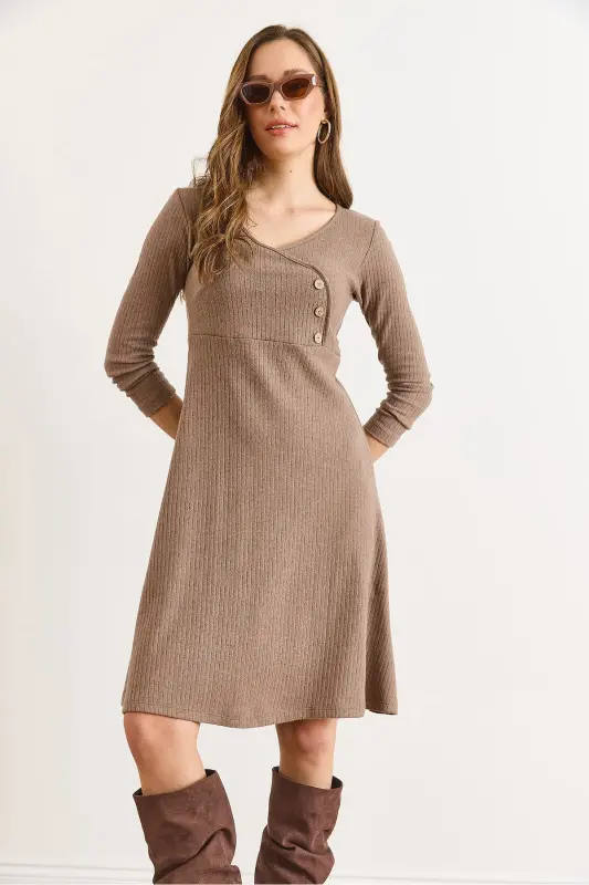 Kadın Kahverengi Düğme Detaylı Kruvaze Midi Çan Elbise ELB-19002031-Kahverengi - 5