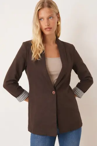 Kadın Kahverengi Kol İçi Çizgili Tek Düğmeli Ceket ARM-22K001122-Kahverengi - ARMONIKA (1)