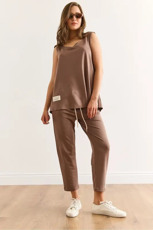 Kadın Kahverengi Kolsuz Salaş Bluzlu Alt Üst Kristal Takım TKM-19000271-Kahverengi - 4