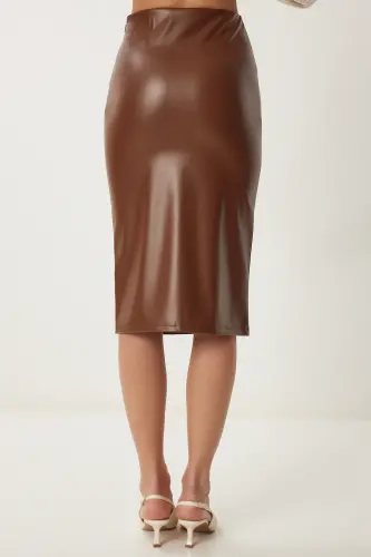 Kadın Kahverengi Yırtmaçlı Suni Deri Kalem Etek GP00015-Kahverengi - 5