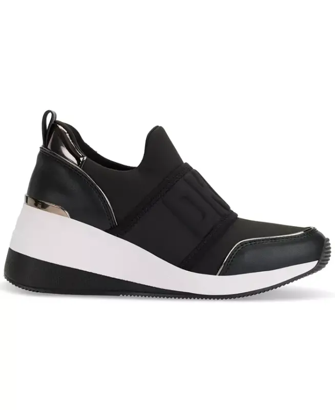 Women's Kamryn Slip-On Logo Wedge Sneakers - Berry/ Black - 9