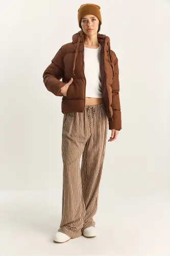 Kadın Kapüşonlu Şişme Mont-Açık Kahve - 3