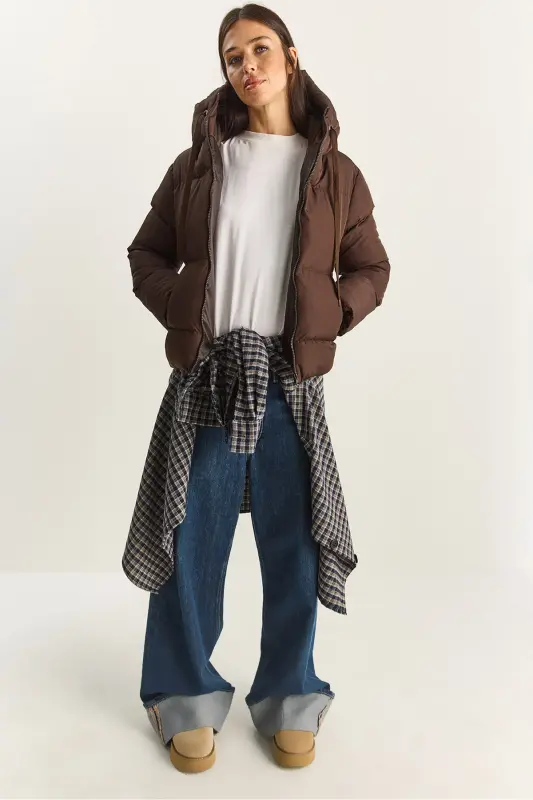 Kadın Kapüşonlu Şişme Mont-Koyu Kahve - BIANCO LUCCI