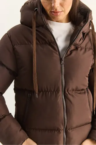 Kadın Kapüşonlu Şişme Mont-Koyu Kahve - 7