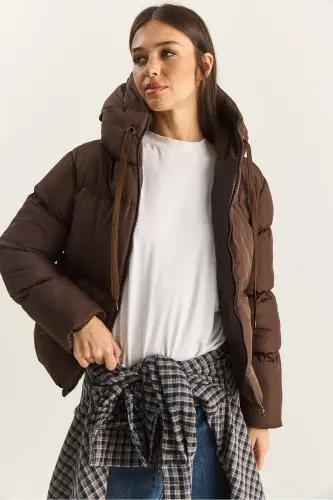 Kadın Kapüşonlu Şişme Mont-Koyu Kahve - 3