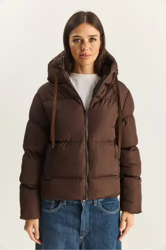 Kadın Kapüşonlu Şişme Mont-Koyu Kahve - 6
