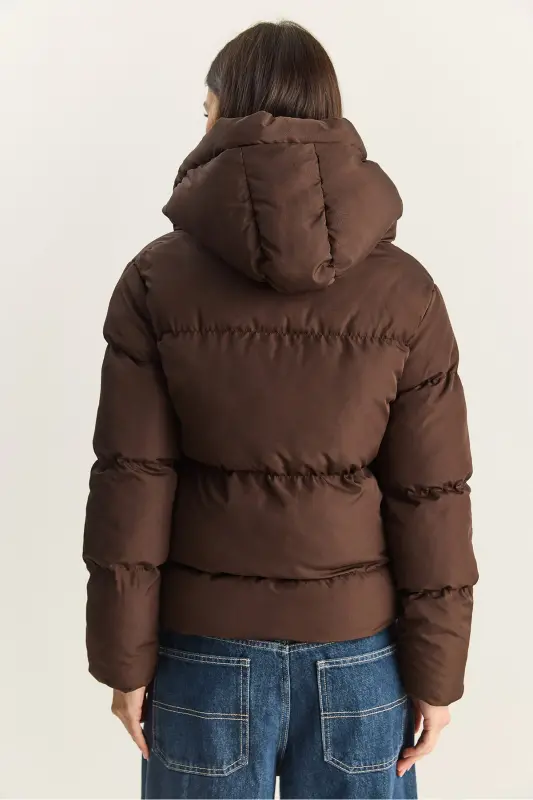 Kadın Kapüşonlu Şişme Mont-Koyu Kahve - 8