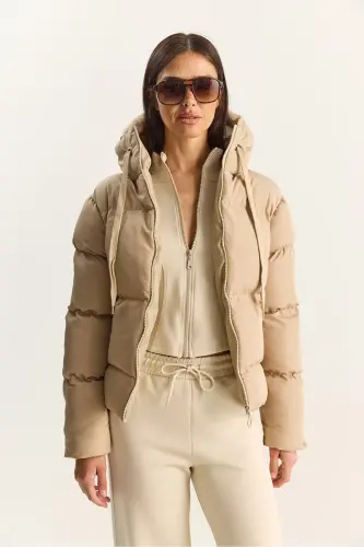 Kadın Kapüşonlu Şişme Mont-Taş - BIANCO LUCCI (1)