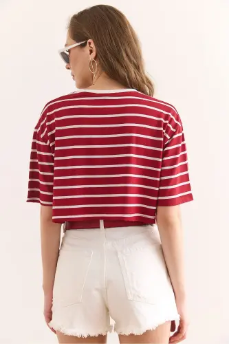 Kadın Kırmızı Çizgili Salaş Crop Tişört TSH-19000877 - Kırmızı - 6