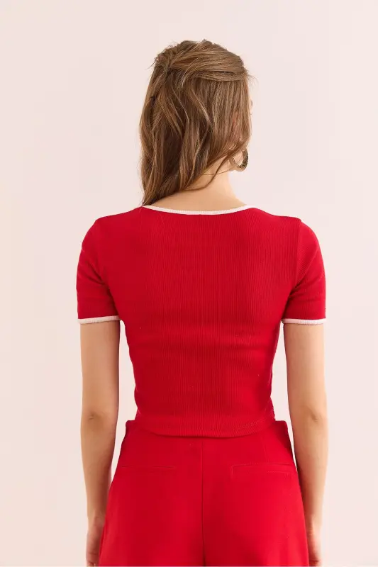 Kadın Kırmızı Kalp Nakışlı Crop Esnek Pamuk Bluz BLZ-19002906-Kırmızı - 7