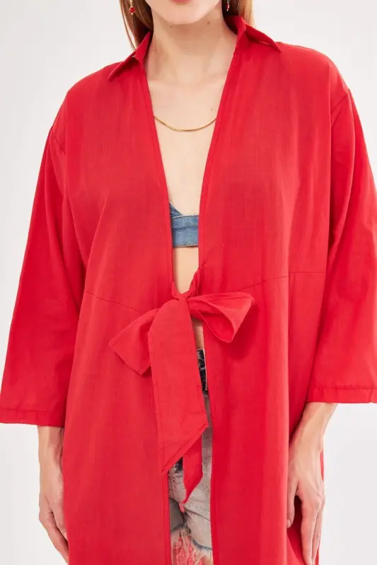 Kadın Kırmızı Önden Bağlamalı İnce Keten Kumaş Midi Boy Kimono Gömlek ARM-24Y001081-Kırmızı - 2