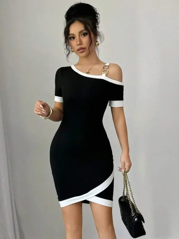 Kadın Kısa Kollu Asimetrik Kesim Yaka şerit Ve Aksesuar Detaylı Modal Elbise - 4